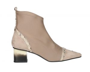 Botin Licra/nobuck Taupe Tiras Pala y Talon Taupe Estampado Tacon Medio